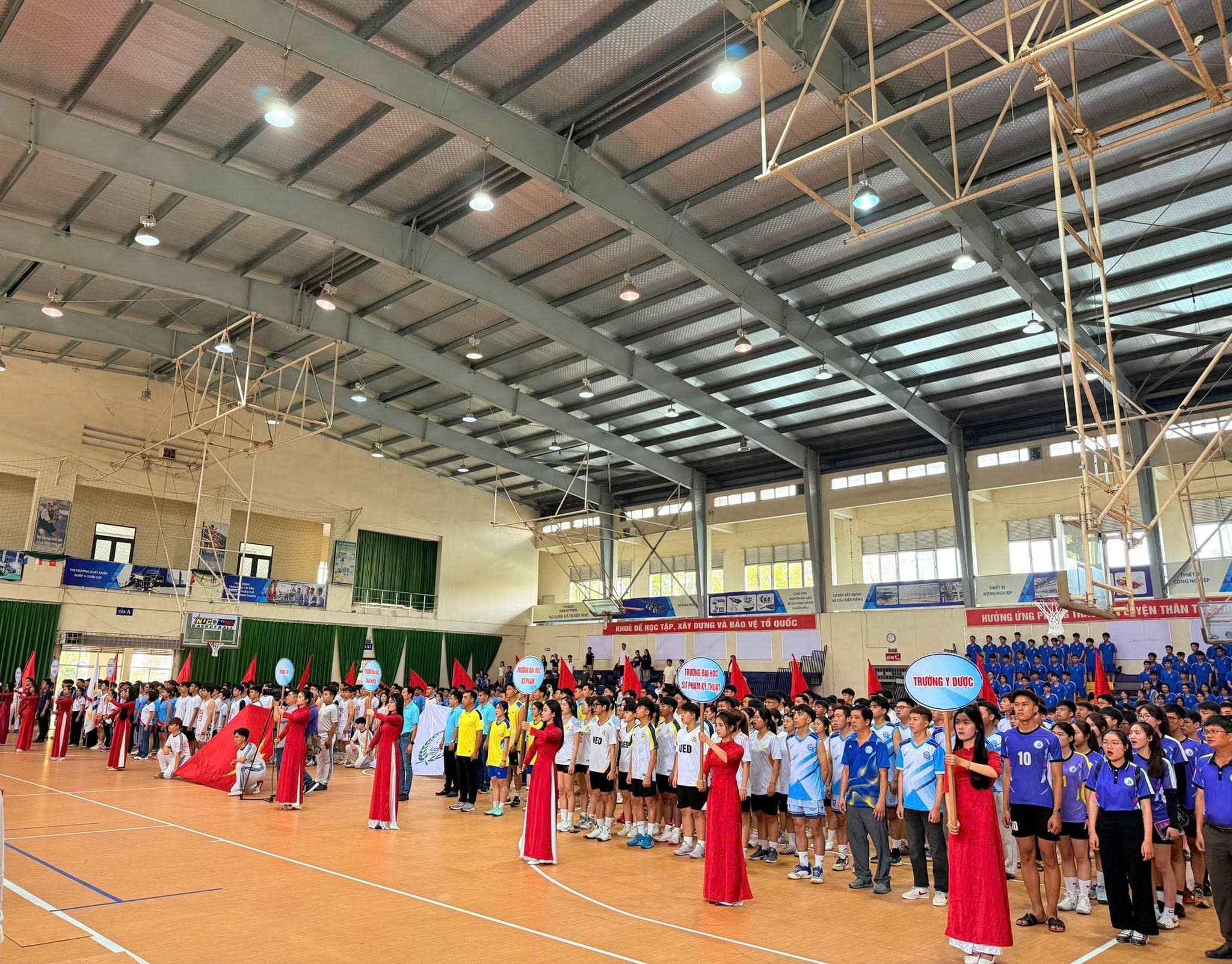 KHAI MẠC ĐẠI HỘI THỂ THAO SINH VIÊN ĐẠI HỌC ĐÀ NẴNG LẦN THỨ XIV NĂM 2026